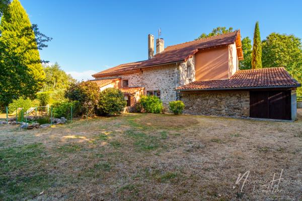 Maison
         7 pièces
        - 177 m² Exclusivité 339 000 € *