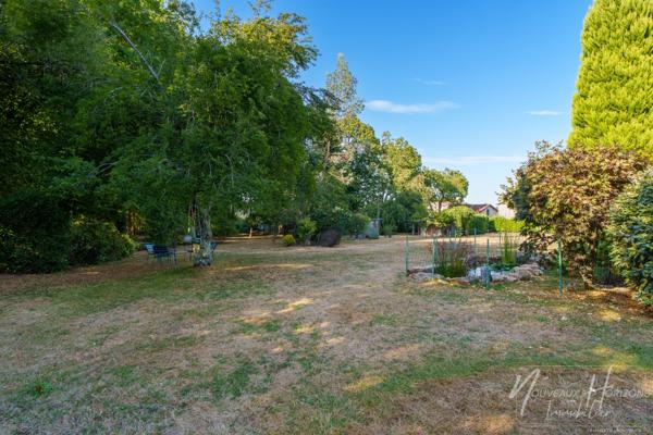 Maison
         7 pièces
        - 177 m² Exclusivité 339 000 € *