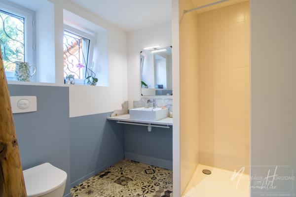 Maison
         7 pièces
        - 177 m² Exclusivité 339 000 € *