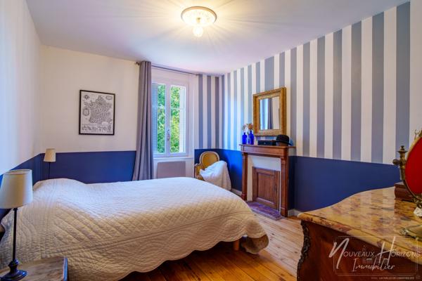 Maison
         7 pièces
        - 177 m² Exclusivité 339 000 € *