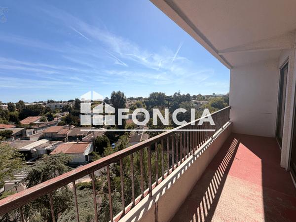 Location Appartement 3 pièces 69.7 m² - RUE ROBESPIERRE Talence 33400