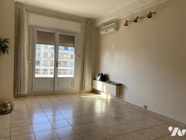 APPARTEMENT T3 CLIMATISÉ, BALCON, CAVE, EN ÉTAGE ÉLEVÉ. Box en sus.