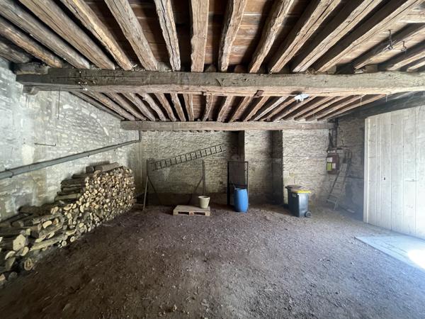 BELLE DEMEURE DANS MONTBARD