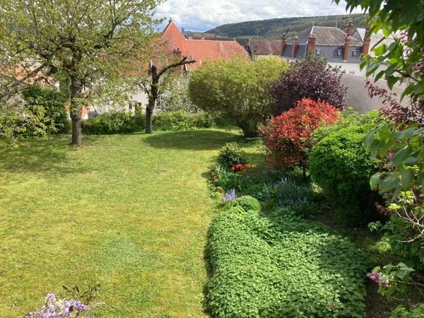 BELLE DEMEURE DANS MONTBARD