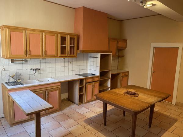 BELLE DEMEURE DANS MONTBARD
