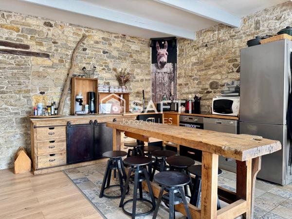 Maison en pierre 3 chambres au calme