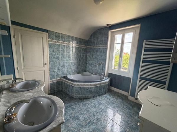 Belle maison des années 30 proche commodités