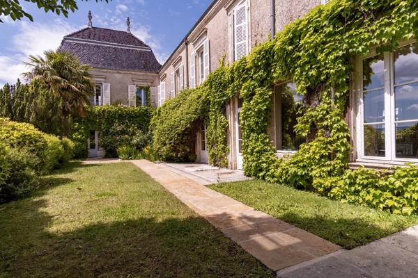 Montmerle-sur-Saône - Château - 8 chambres - Piscine - Tennis