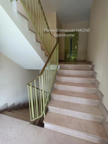 A PROXIMITE DU LYCEE INTERNATIONAL DE SAINT GERMAIN EN LAYE