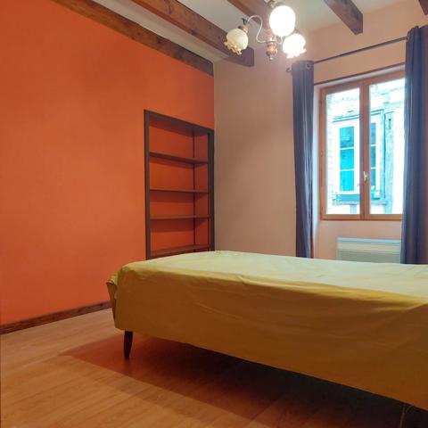 Maison à vendre 8 pièces MONTRICOUX (82), Maison de village avec fort potentiel – env. 140 m² habitables – proche Nègrepelisse