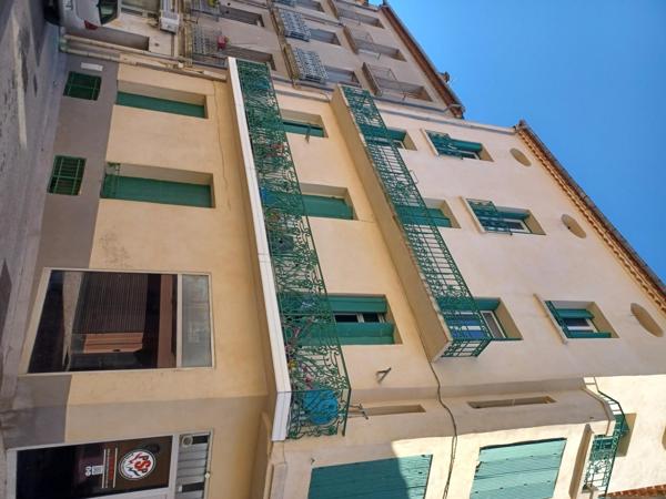 Un immeuble de rapport de 6lots