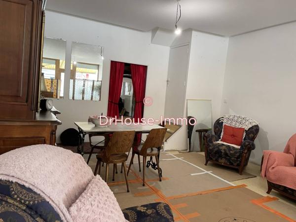 Immeuble à vendre 11 pièces de 216 m²