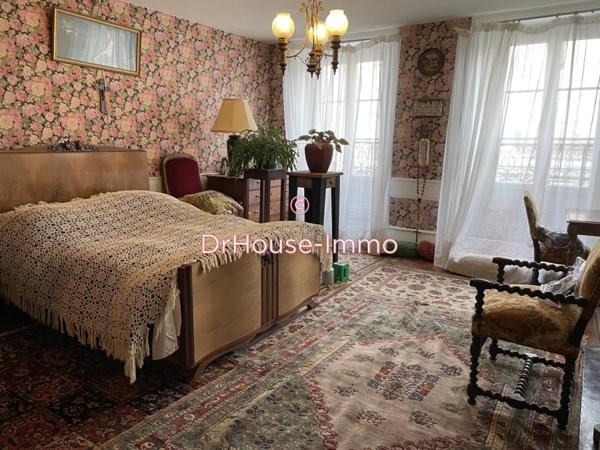 Immeuble à vendre 11 pièces de 216 m²