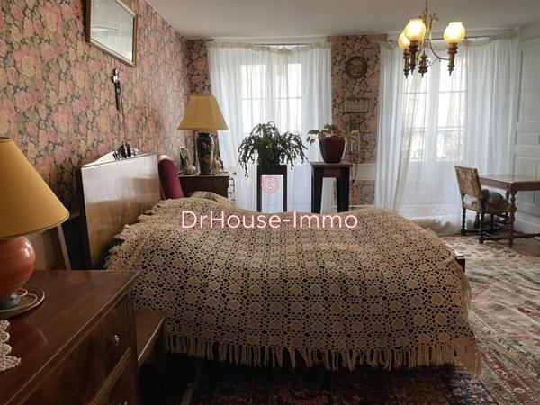 Immeuble à vendre 11 pièces de 216 m²