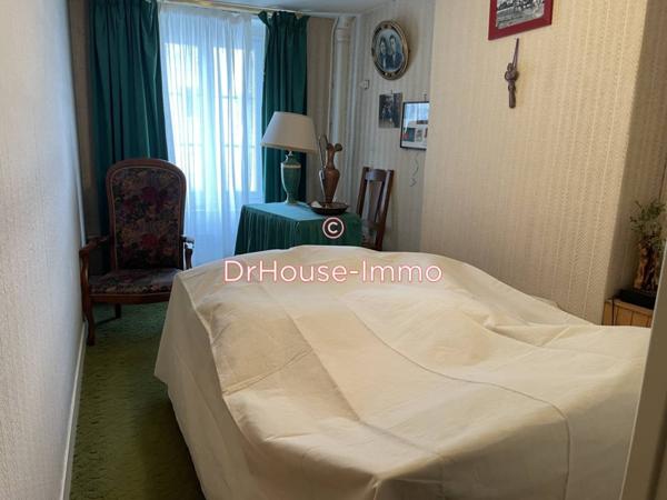 Immeuble à vendre 11 pièces de 216 m²