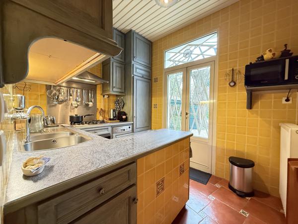 Le Raincy (93340) Bourgeoise du XIXe siècle - 9 pièces - 165m ²