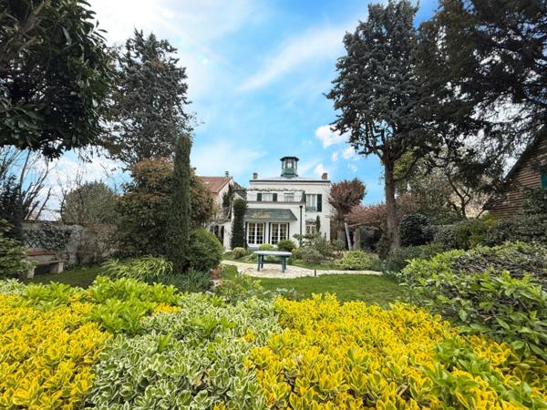 Le Raincy (93340) Bourgeoise du XIXe siècle - 9 pièces - 165m ²