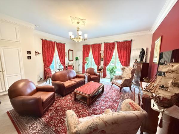 Le Raincy (93340) Bourgeoise du XIXe siècle - 9 pièces - 165m ²