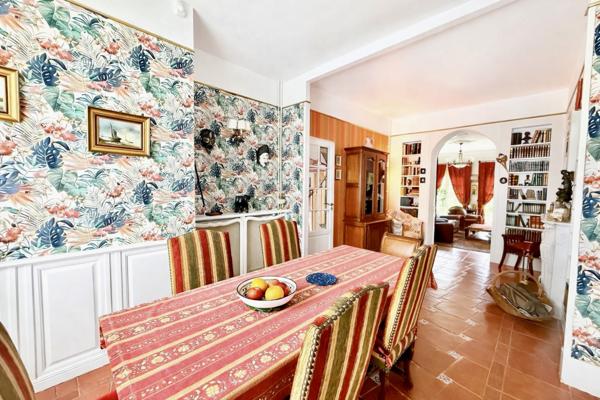 Le Raincy (93340) Bourgeoise du XIXe siècle - 9 pièces - 165m ²