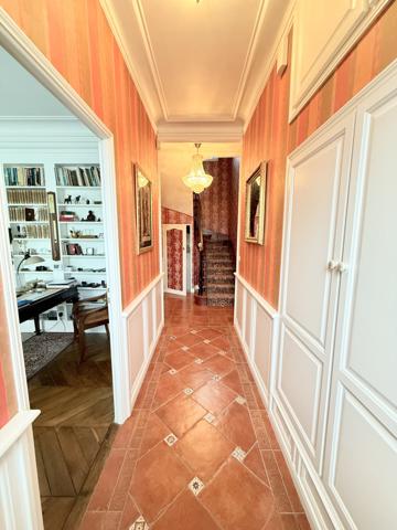 Le Raincy (93340) Bourgeoise du XIXe siècle - 9 pièces - 165m ²