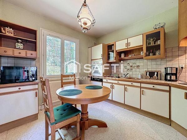 Maison 6 pièces avec sous-sol complet aménagé dans un cadre de vie paisible