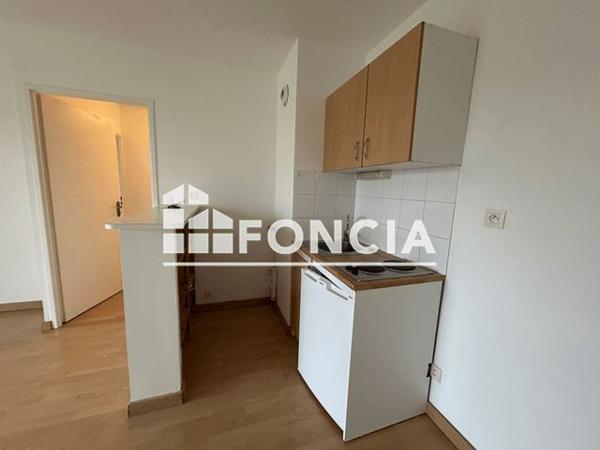 Location Appartement 2 pièces 36.03 m² - 10, 12 ET 14 RUE DE TROROZEC Lannion 22300