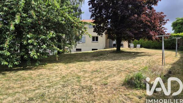 Maison à vendre 6 pièces 148 m² Cholet