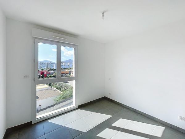 Appartement 3 pièce(s) 2 chambre(s) 68.96 m²
