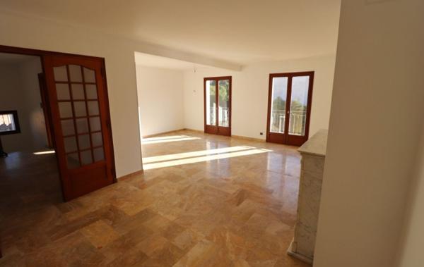 Vente Maison Villa de caractère T5  130 m² Prades   