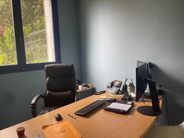 EXCLUSIVITE 44100 NANTES - MURS COMMERCIAUX LIBRES  56 m² ZOLA - DERVALLIERES