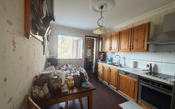 Appartement à vendre    5 pièces • 138,83 m2 Saint-Égrève