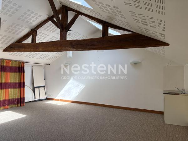Exceptionnelle ensemble immobilier à Nueil Les Aubiers - 21 Pièces, 12 Chambres, 638 m²