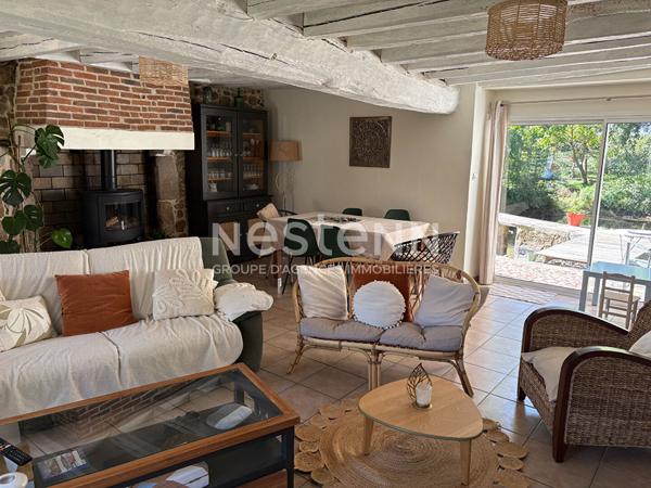Exceptionnelle ensemble immobilier à Nueil Les Aubiers - 21 Pièces, 12 Chambres, 638 m²