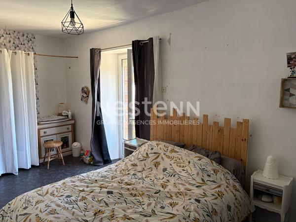 Exceptionnelle ensemble immobilier à Nueil Les Aubiers - 21 Pièces, 12 Chambres, 638 m²