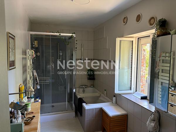 Exceptionnelle ensemble immobilier à Nueil Les Aubiers - 21 Pièces, 12 Chambres, 638 m²