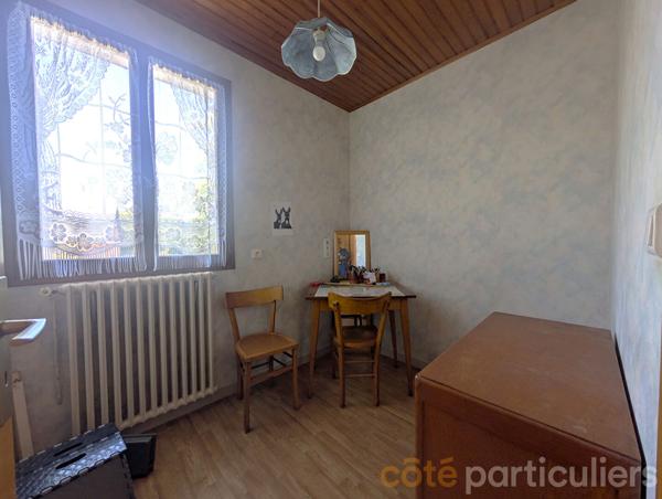 Vente
                Maison104 m² - 5 Pièces -
                    LA LOUBIERE (12740)