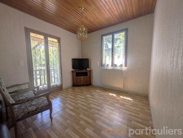 Vente
                Maison104 m² - 5 Pièces -
                    LA LOUBIERE (12740)