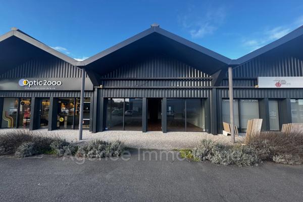 Location local commercial local commercial à Lesparre-Médoc