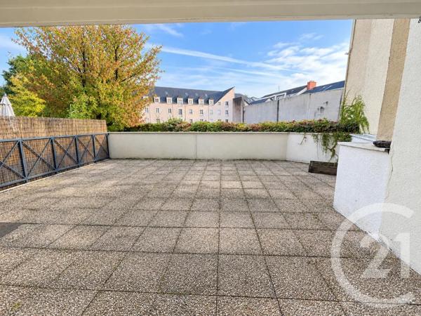 Appartement F3 à vendre  3 pièces - 66,93 m 2   NANTES  - 44