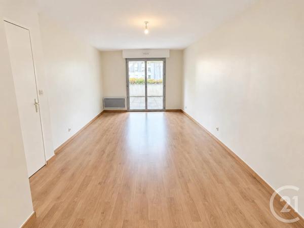 Appartement F3 à vendre  3 pièces - 66,93 m 2   NANTES  - 44
