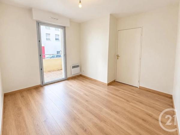 Appartement F3 à vendre  3 pièces - 66,93 m 2   NANTES  - 44