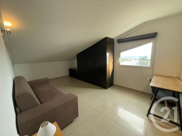 Appartement F4 à vendre  4 pièces - 130 m2 ST DENIS - 974