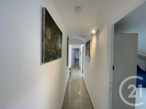 Appartement F4 à vendre  4 pièces - 130 m2 ST DENIS - 974