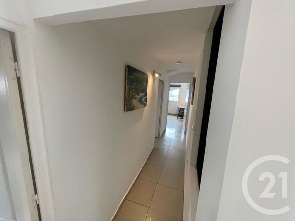 Appartement F4 à vendre  4 pièces - 130 m2 ST DENIS - 974