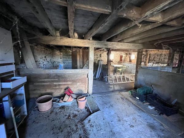 Maison à vendre |  Saint-Yrieix-la-Perche |  1 pièce | 270 m²