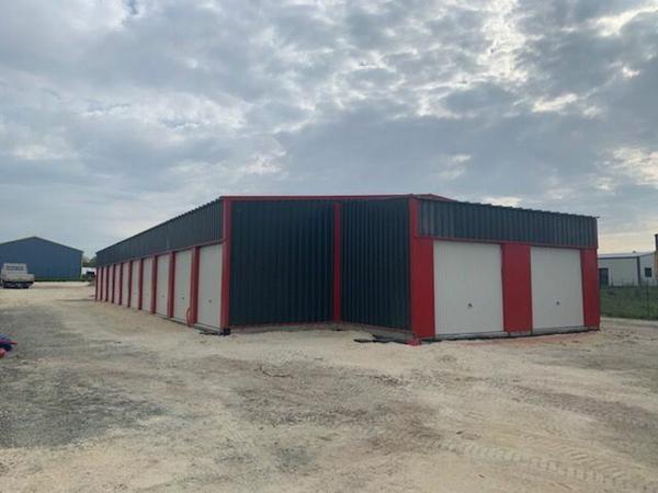 Stationnement à louer    Pont-l'Abbé-d'Arnoult