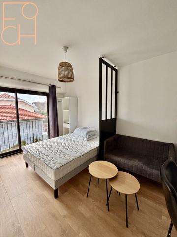 Studio avec balcon proche du centre