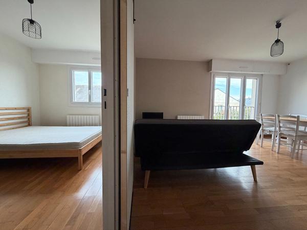 A vendre - Appartement T2 de 45 m² avec place de stationnement "Angers Gare/Frémur-Eblé"