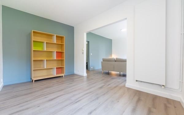 Appartement à louer    5 pièces •  Algrange