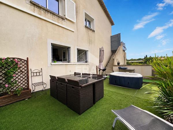 Charmant deux pièces avec jardin au calme absolu